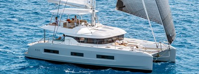 Lagoon 55 YACHT