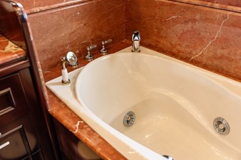 ELENI 36 
