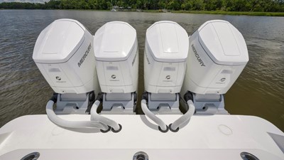 TRAVELLER 32 