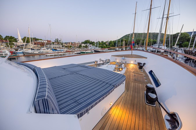 ANJILIS - Yacht zu verkaufen