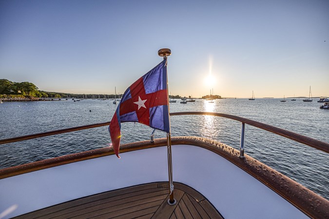 ANJILIS - Yacht zu verkaufen