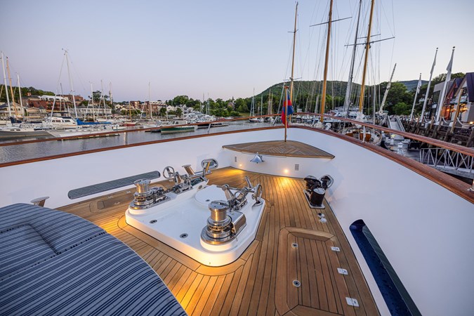 ANJILIS - Yacht zu verkaufen