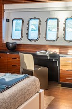 MELONY 28 Mangusta_132-79