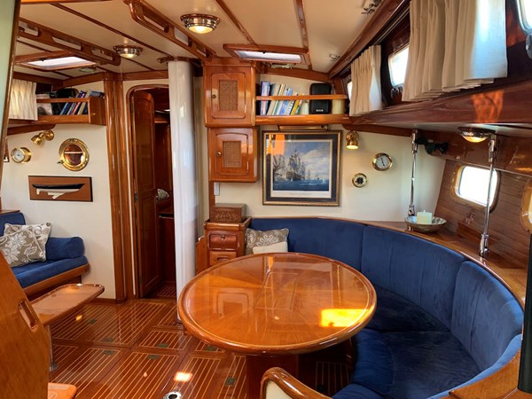 Starboard Salon Forward