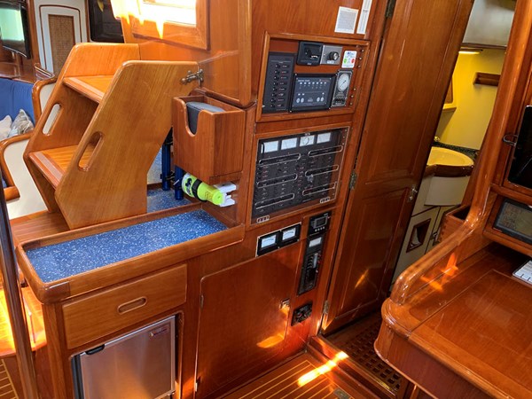 Nav Station Inboard