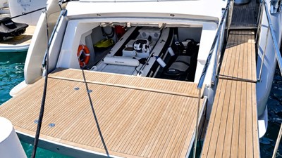 Riva 100 Corsaro 12 