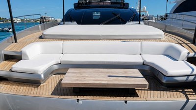 Riva 100 Corsaro 5 