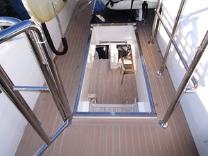 SEASEID 73 Boat deck steps to aft deck