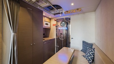 SEASEID 75 Crew common area