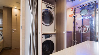SEASEID 77 Second set of washer and dryer