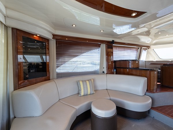 UPSIDE - Yacht zu verkaufen