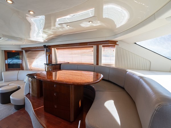 UPSIDE - Yacht zu verkaufen