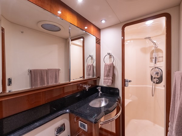 UPSIDE - Yacht zu verkaufen