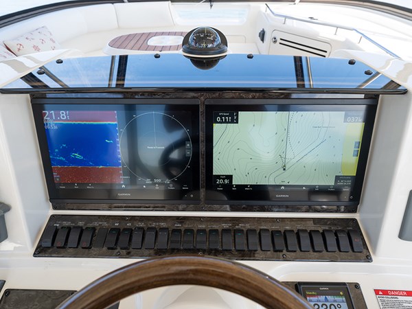 UPSIDE - Yacht zu verkaufen
