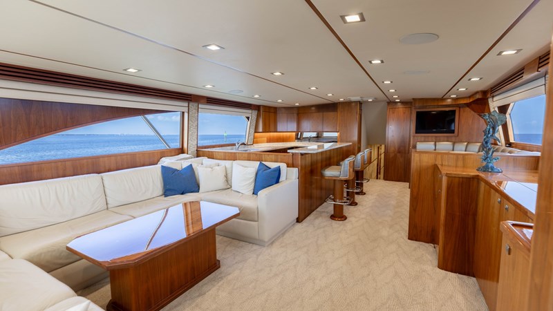CE - Yacht zu verkaufen
