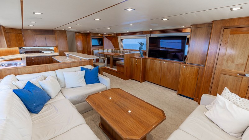 CE - Yacht zu verkaufen