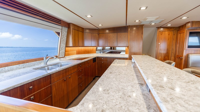 CE - Yacht zu verkaufen