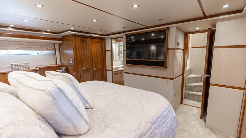 CE - Yacht zu verkaufen