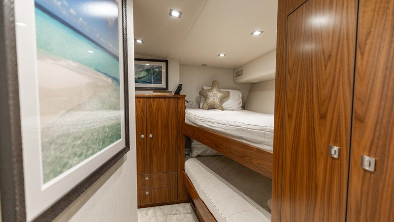 CE - Yacht zu verkaufen
