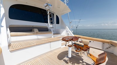 CE 3 2016 Viking 80 Convertible 