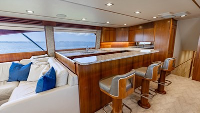 CE 9 2016 Viking 80 Convertible 