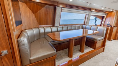 CE 14 2016 Viking 80 Convertible 