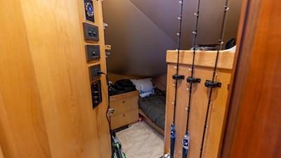 CE 16 2016 Viking 80 Convertible 