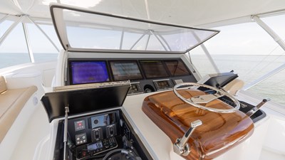 CE 50 2016 Viking 80 Convertible 