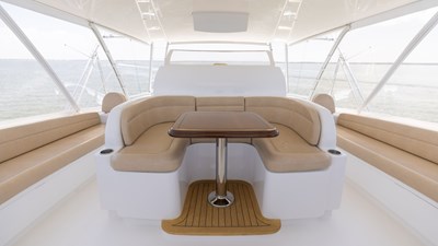 CE 51 2016 Viking 80 Convertible 