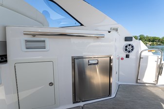 ENDLESS SUMMER 20 Cockpit refrigerator