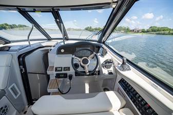 ENDLESS SUMMER 24 Helm station