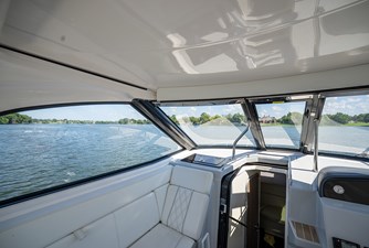 ENDLESS SUMMER 27 Walkthrough  windshield