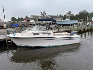 21' Grady White 2001 208 Adventure 1 