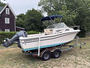 21' Grady White 2001 208 Adventure 3 