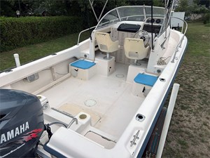 21' Grady White 2001 208 Adventure 10 