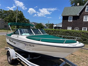 17' Boston Whaler 1996 Dauntless 6 