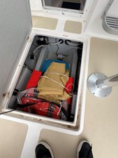 WAHINE 18 Cockpit Storage