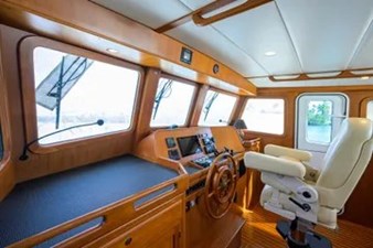 RUFOUS 8 Pilothouse looking to starboard