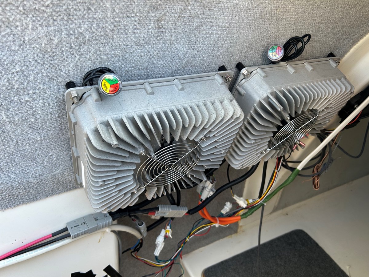 BATTERY CHARGERS (STRB HULL)