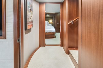 AURORA 16 