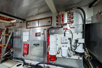 Kimberly Ann 32 Engine Room