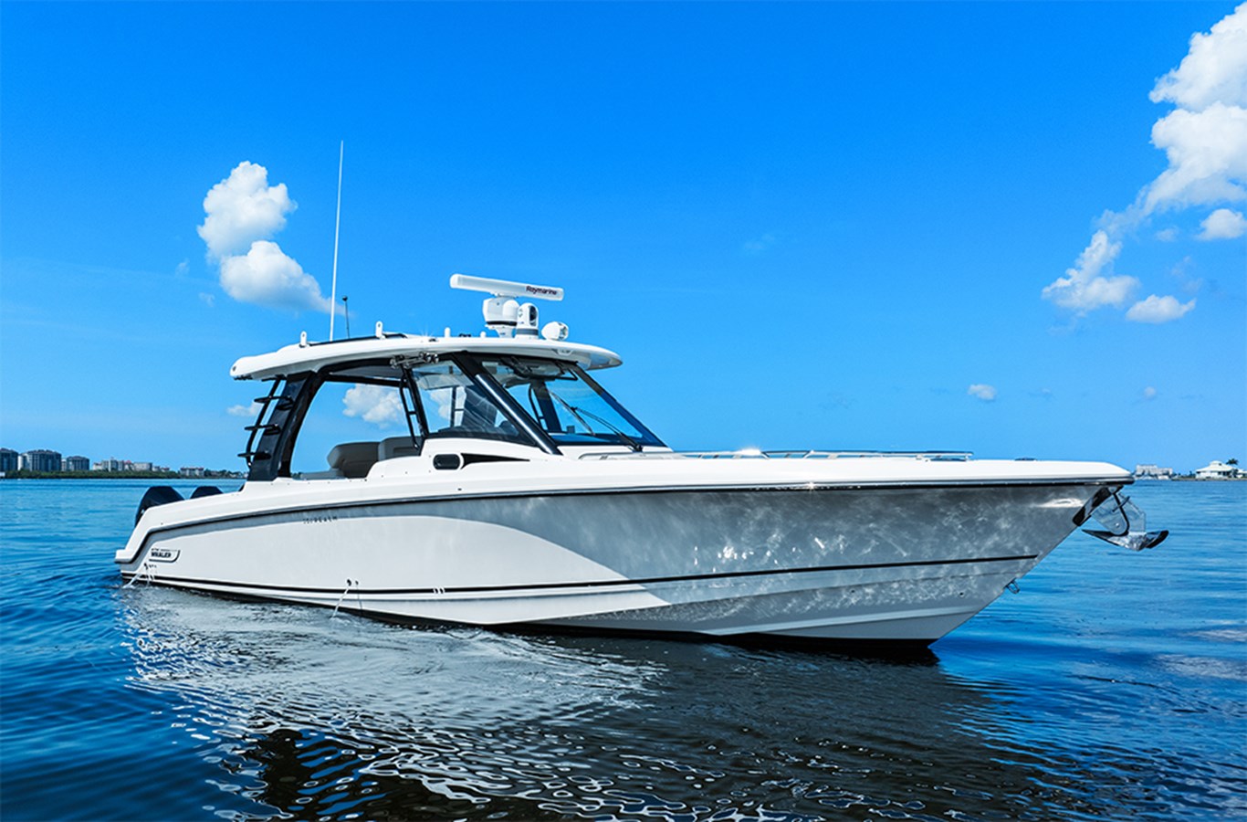 Stbd bow profile
