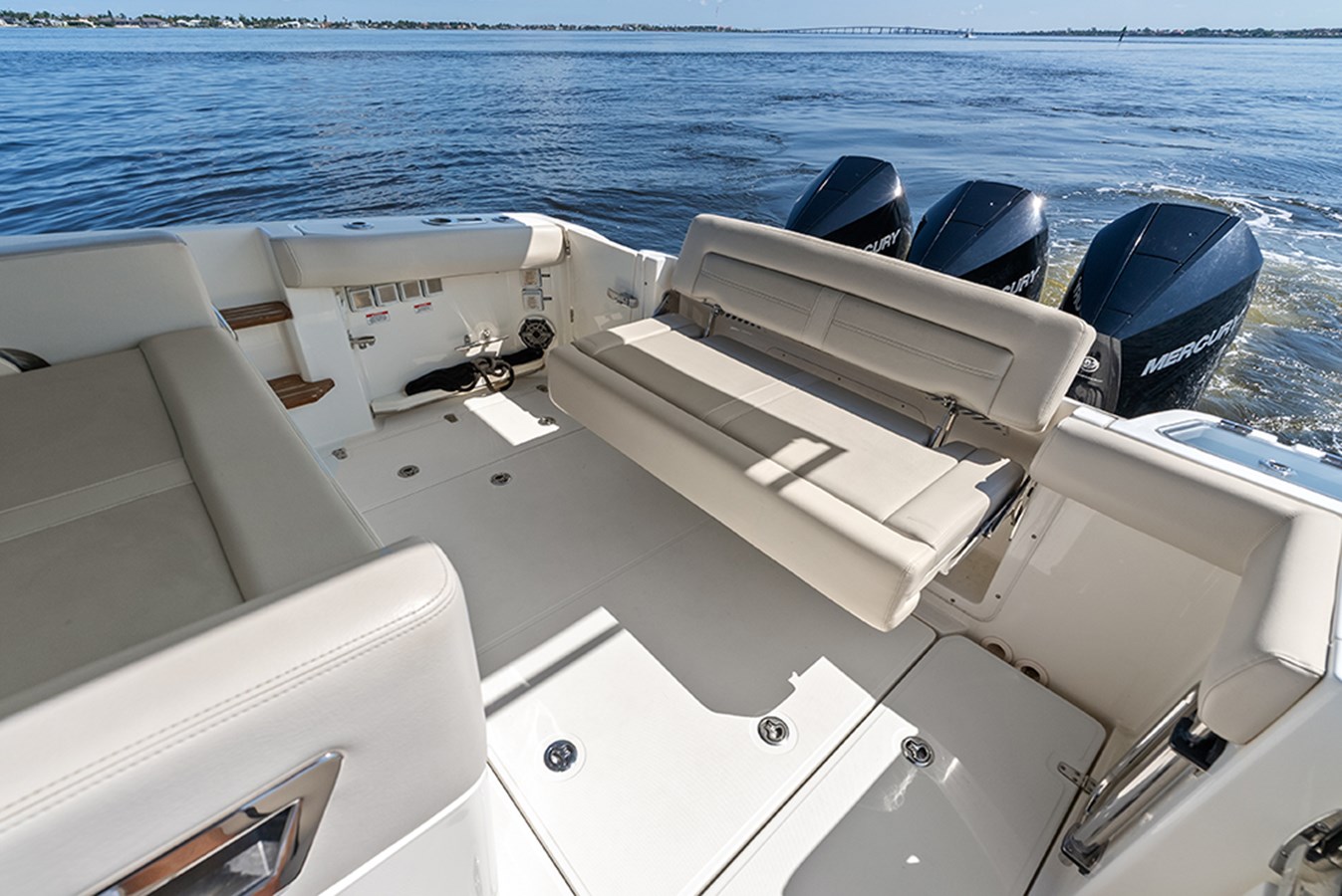 Fold out stern bench seat