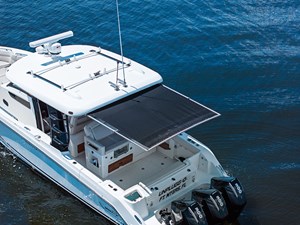 UNPLUGGED 12 Black canvas bimini