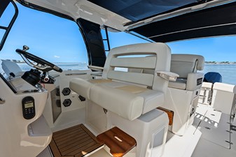 UNPLUGGED 25 Helm