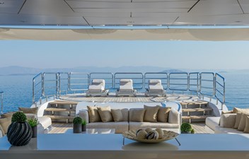 LADY VERA 31 