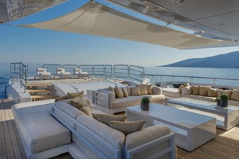 LADY VERA 32 