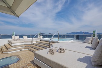 LADY VERA 41 