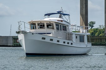 GRACE FULL LIVING 2 Port Bow