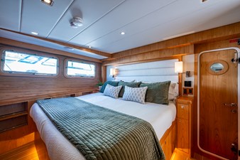 MER-SEA 12 King Master Berth and Door To Engine Room
